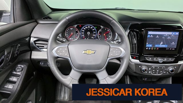 2022 Chevrolet Traverse - Thumbnail 11