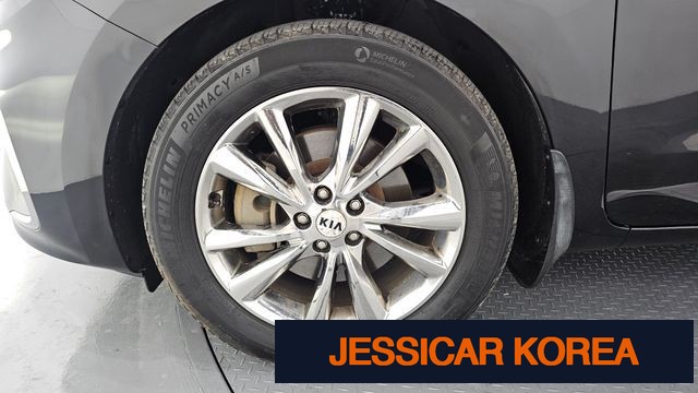 2019 Kia The New Carnival - Thumbnail 4