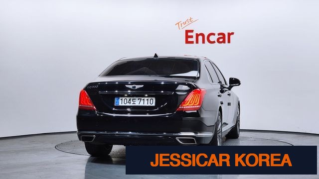 2016 Genesis EQ900 - Thumbnail 4