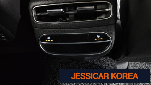 2021 Genesis GV70 - Thumbnail 2