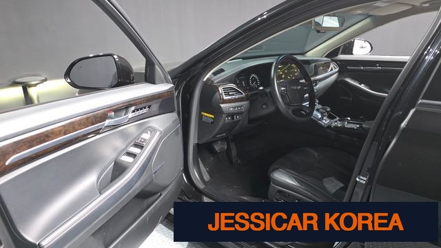 2019 Genesis G90 - Thumbnail 8