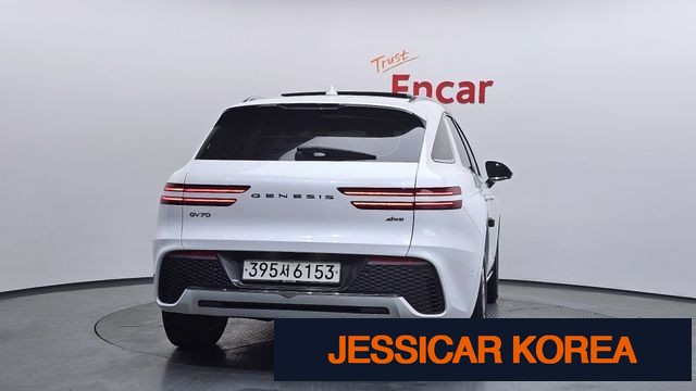 2022 Genesis GV70 - Thumbnail 3