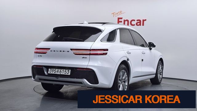 2022 Genesis GV70 - Thumbnail 8