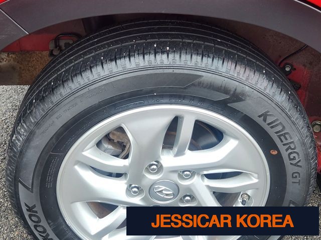 2020 Hyundai Venue - Thumbnail 18