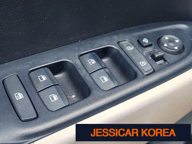 2020 Hyundai Venue - Thumbnail 20