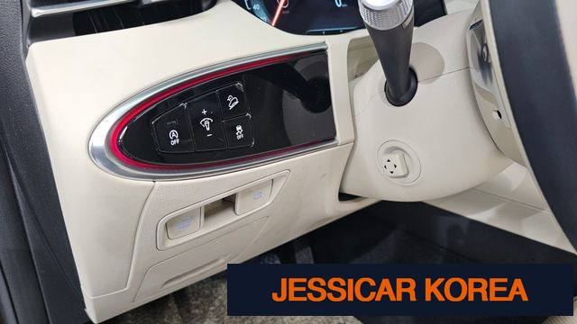 2022 Genesis GV70 - Thumbnail 20