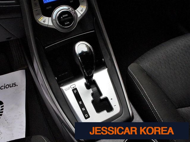 2012 Hyundai Avante MD - Thumbnail 9