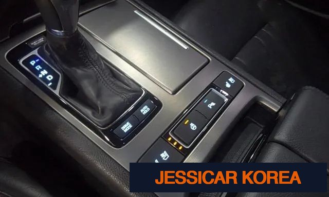 2016 Hyundai Genesis DH - Thumbnail 8