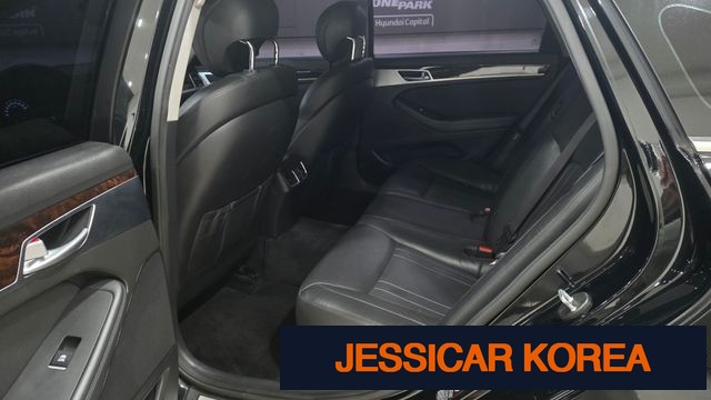 2016 Hyundai Genesis DH - Thumbnail 9
