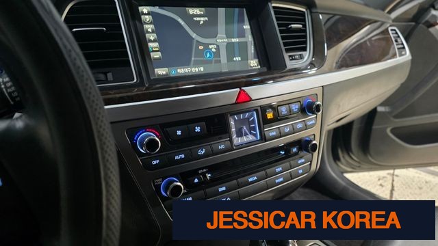 2016 Hyundai Genesis DH - Thumbnail 18