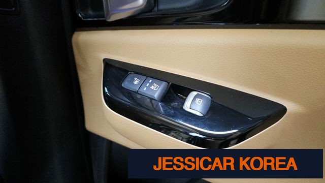 2022 Kia Carnival 4th Gen - Thumbnail 2
