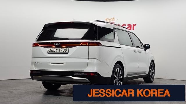 2022 Kia Carnival 4th Gen - Thumbnail 17