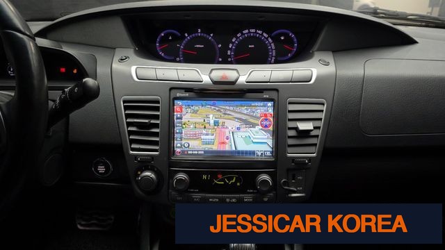 2018 KG Mobility Korando Turismo - Thumbnail 3