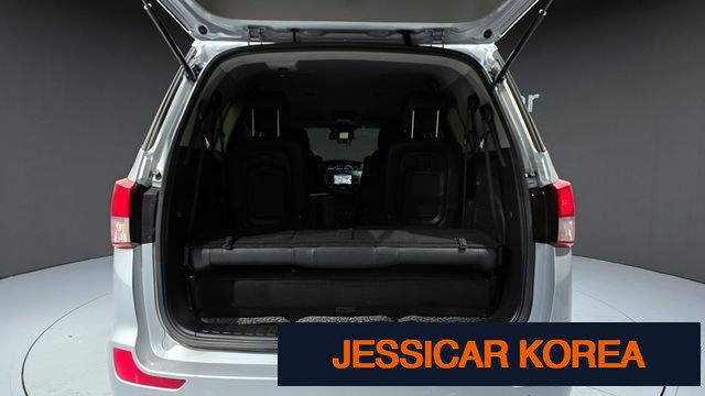 2018 KG Mobility Korando Turismo - Thumbnail 18