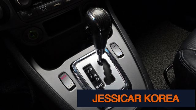 2018 KG Mobility Korando Turismo - Thumbnail 19