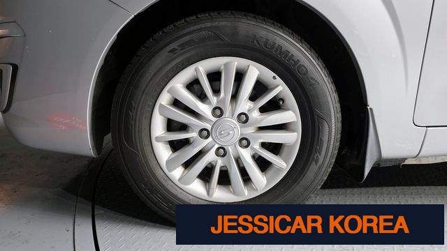2018 KG Mobility Korando Turismo - Thumbnail 20