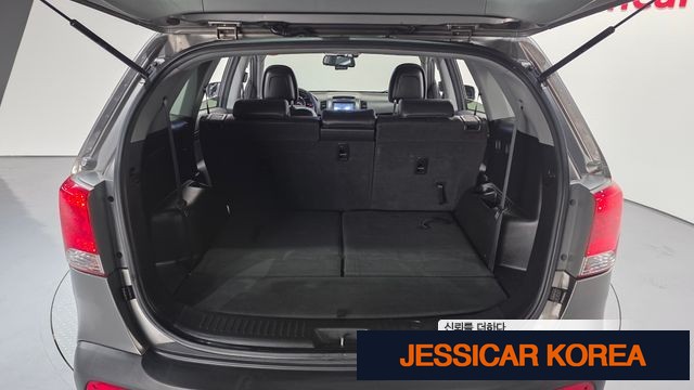 2010 Kia Sorento R - Thumbnail 4