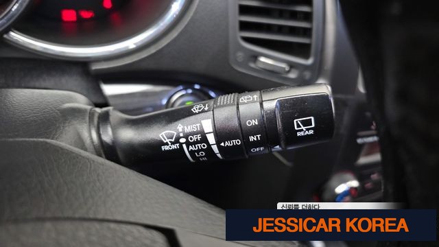 2010 Kia Sorento R - Thumbnail 10