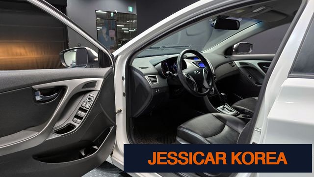 2011 Hyundai Avante MD - Thumbnail 3
