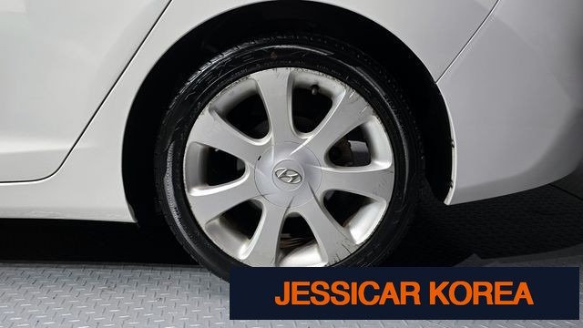 2011 Hyundai Avante MD - Thumbnail 10