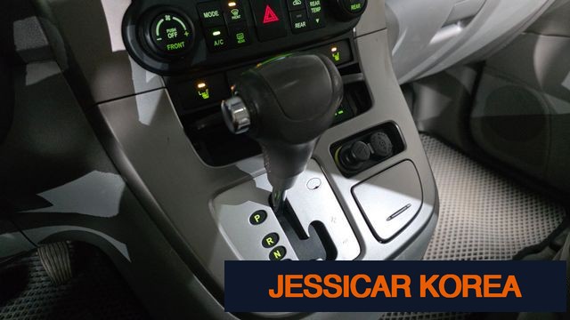 2011 Kia Carnival R - Thumbnail 5
