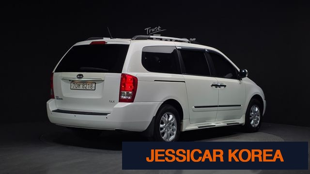 2011 Kia Carnival R - Thumbnail 15
