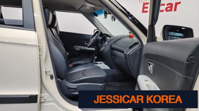 2012 Kia soul - Thumbnail 2
