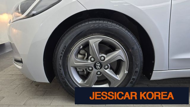 2017 Hyundai Avante AD - Thumbnail 15