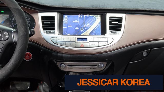 2012 Hyundai Genesis - Thumbnail 8