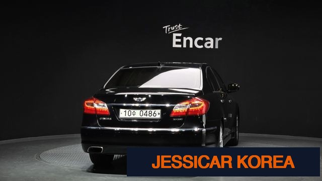 2012 Hyundai Genesis - Thumbnail 15