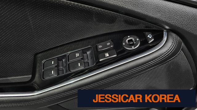 2014 Kia K5 Hybrid - Thumbnail 9