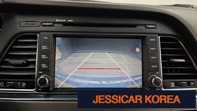 2015 Hyundai LF Sonata - Thumbnail 18