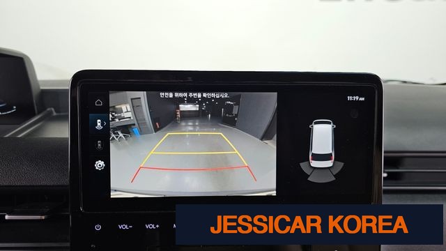 2023 Hyundai Staria - Thumbnail 6