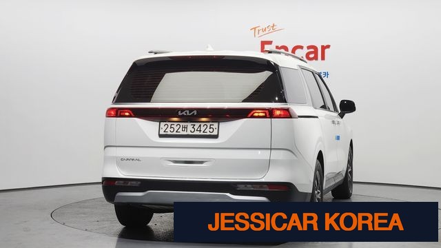 2023 Kia Carnival 4th Gen - Thumbnail 18