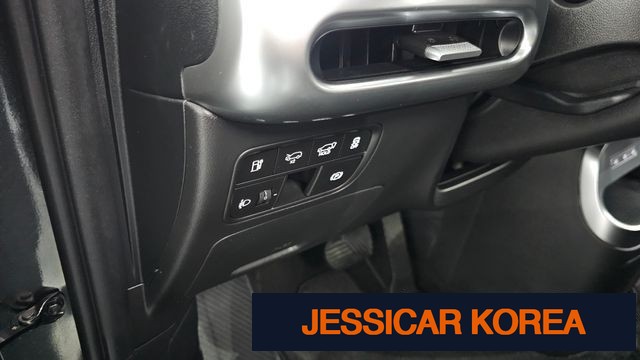 2025 Hyundai Ionic 9 - Thumbnail 8