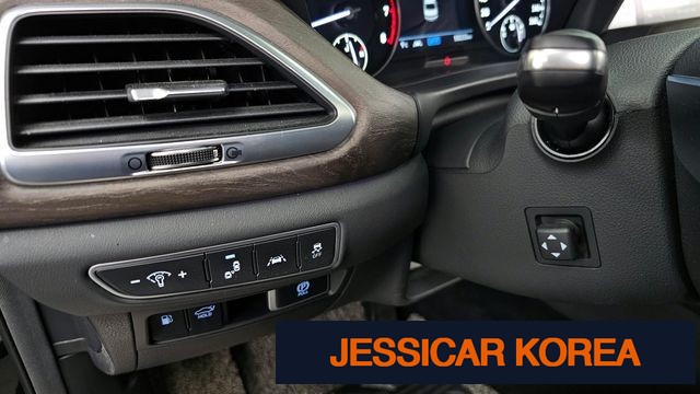 2019 Genesis G90 - Thumbnail 9