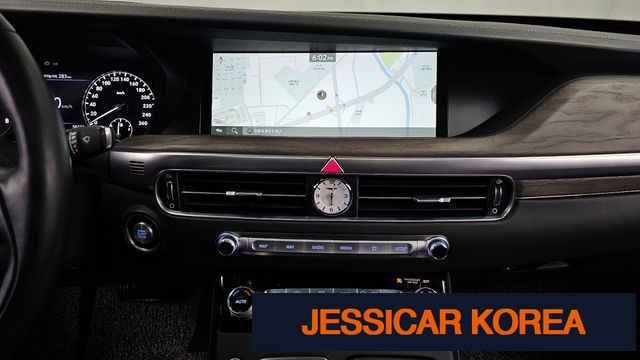 2019 Genesis G90 - Thumbnail 15