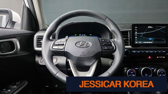 2023 Hyundai Venue - Thumbnail 2