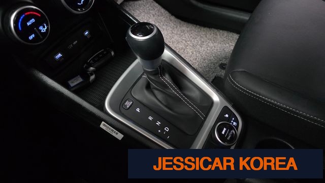 2023 Hyundai Venue - Thumbnail 9