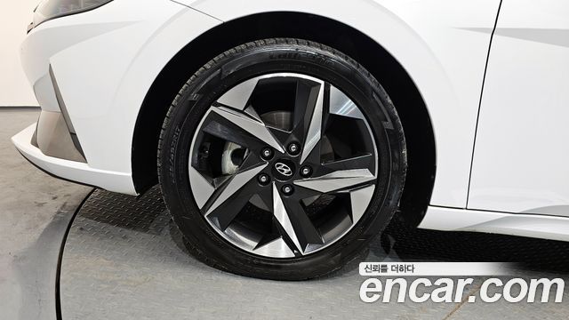 2023 Hyundai 아반떼 (CN7) - Thumbnail 2