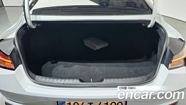 2023 Hyundai 아반떼 (CN7) - Thumbnail 4