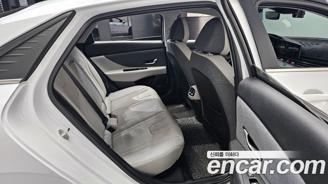 2023 Hyundai 아반떼 (CN7) - Thumbnail 13