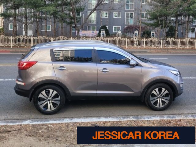 2011 Kia Sportage R - Thumbnail 4
