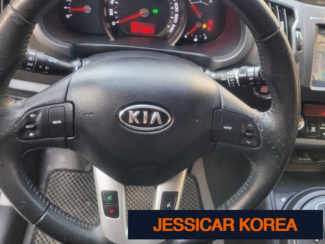 2011 Kia Sportage R - Thumbnail 10