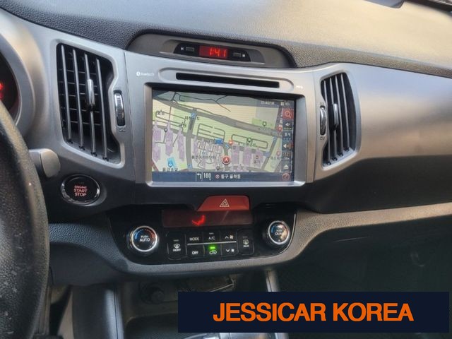 2011 Kia Sportage R - Thumbnail 13