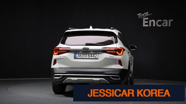 2020 Kia Seltos - Thumbnail 8
