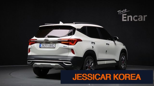 2020 Kia Seltos - Thumbnail 11