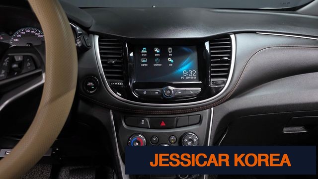 2017 Chevrolet The New Trax - Thumbnail 3
