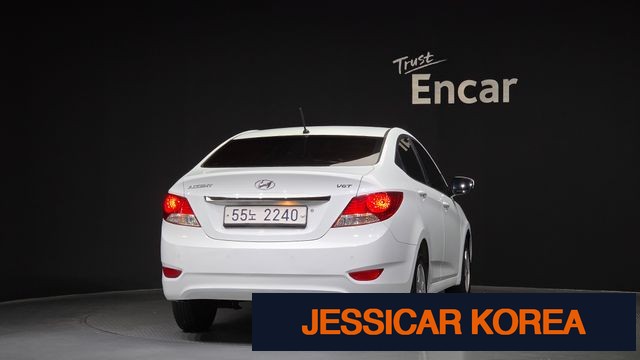 2012 Hyundai Accent (new model) - Thumbnail 8