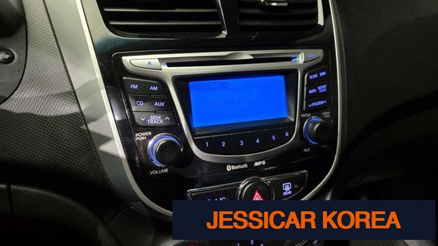 2012 Hyundai Accent (new model) - Thumbnail 20
